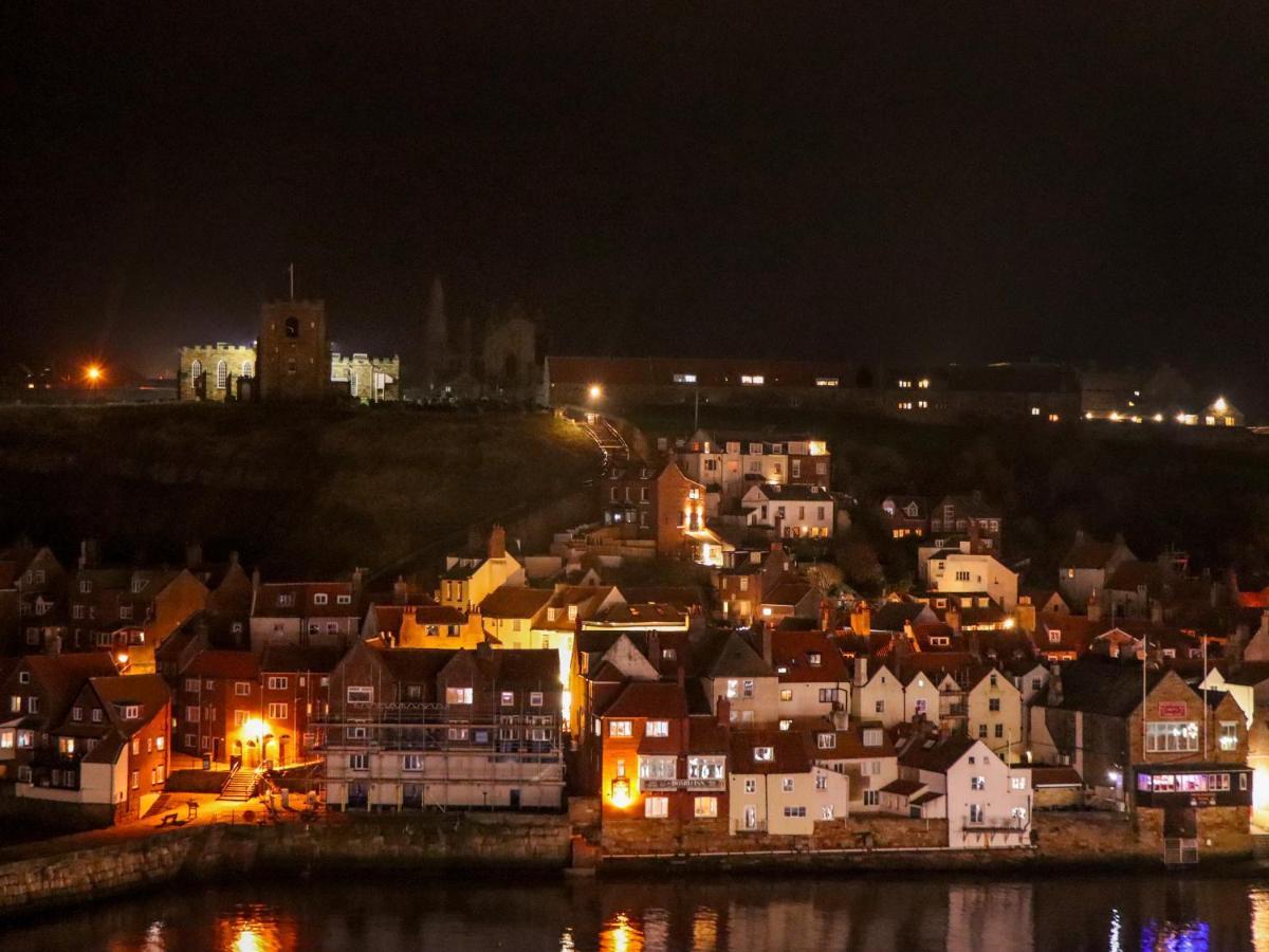 Storm * Whitby